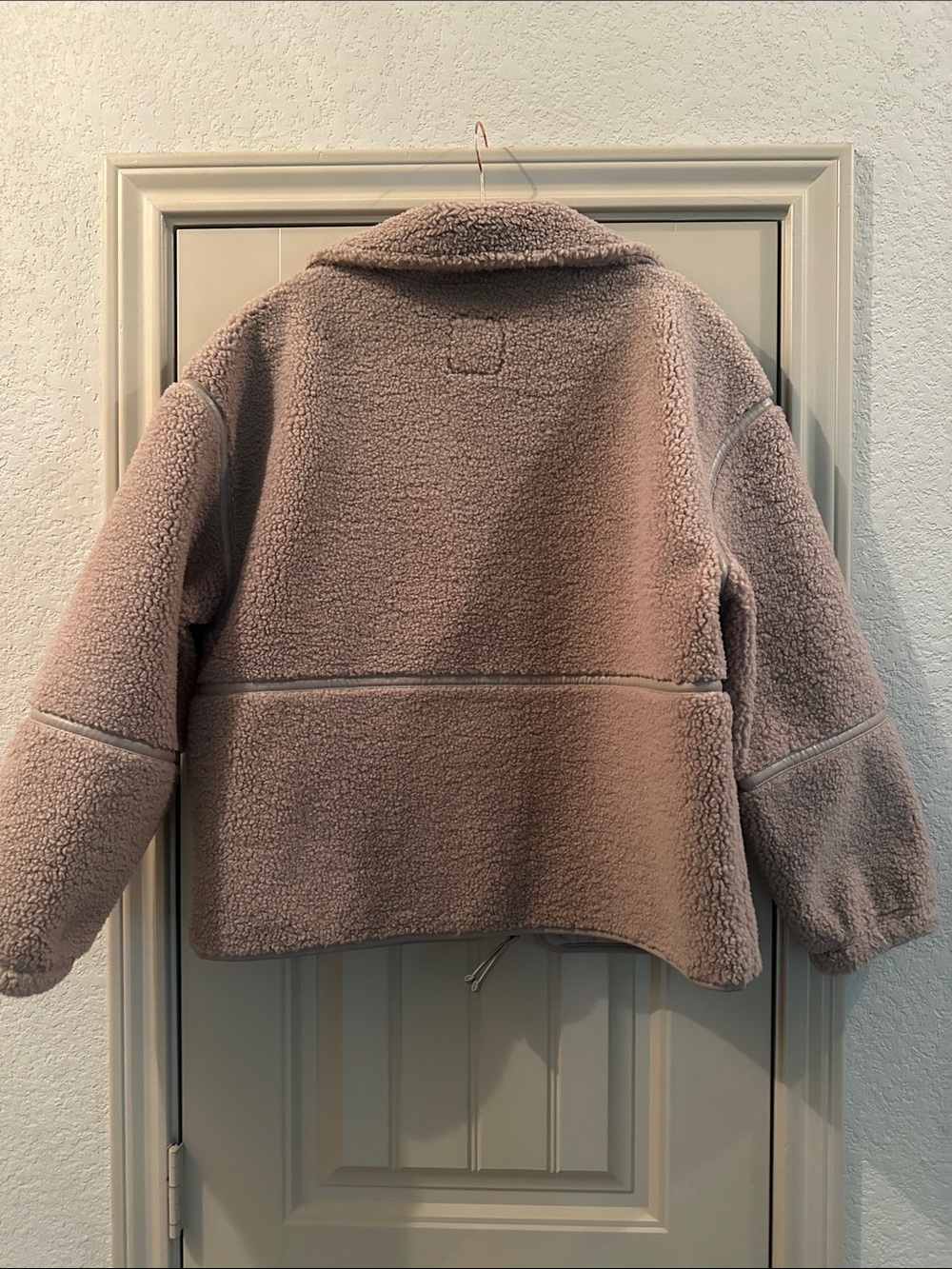 A&F Sherpa Jacket - Picture 5 of 5
